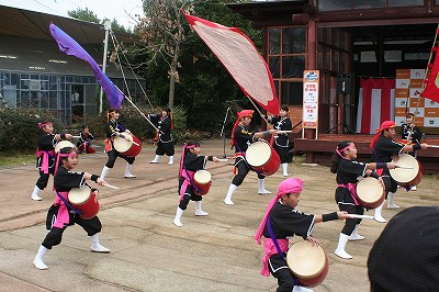 20101128ryukyukokumaturitaiko2.jpg